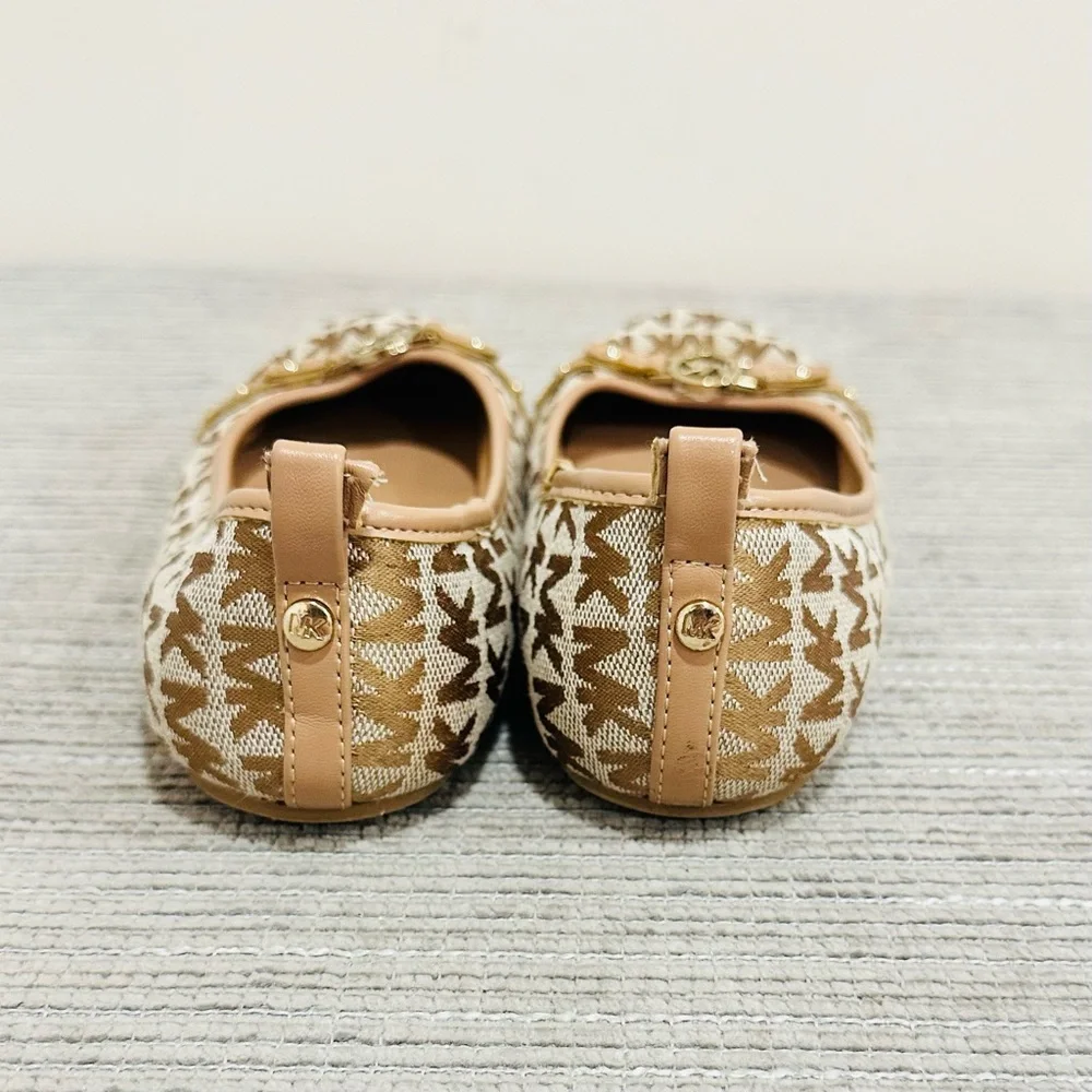 Michael Kors Fatima Ballet Flats Slip On Shoes Tan Monogram Size 3‎
